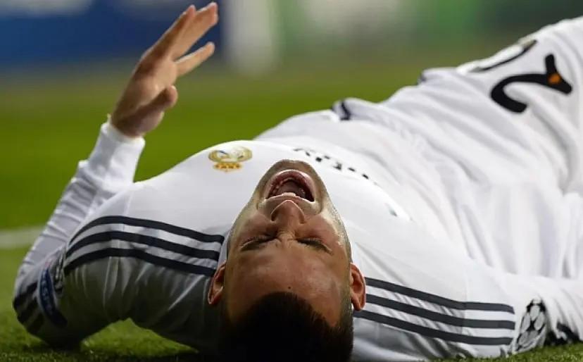 dingy, 伤势严重, 只能等待消