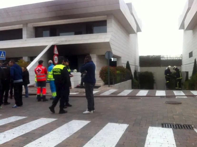 制火势, 盖手术