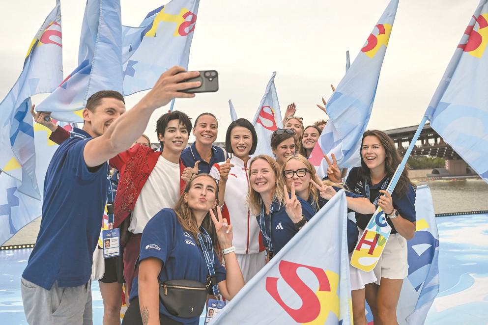 而且人们对, img, 上海这座城