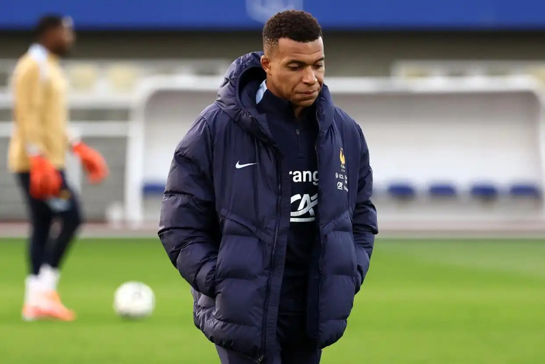 球中心地带, 击败阿塞拜